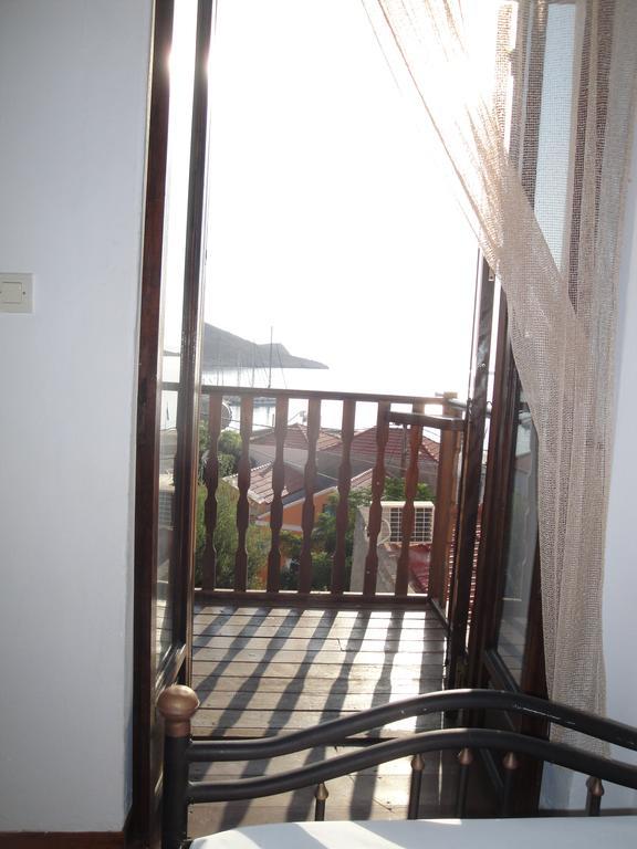 Villa Chrysodimi Chalki Town Cameră foto