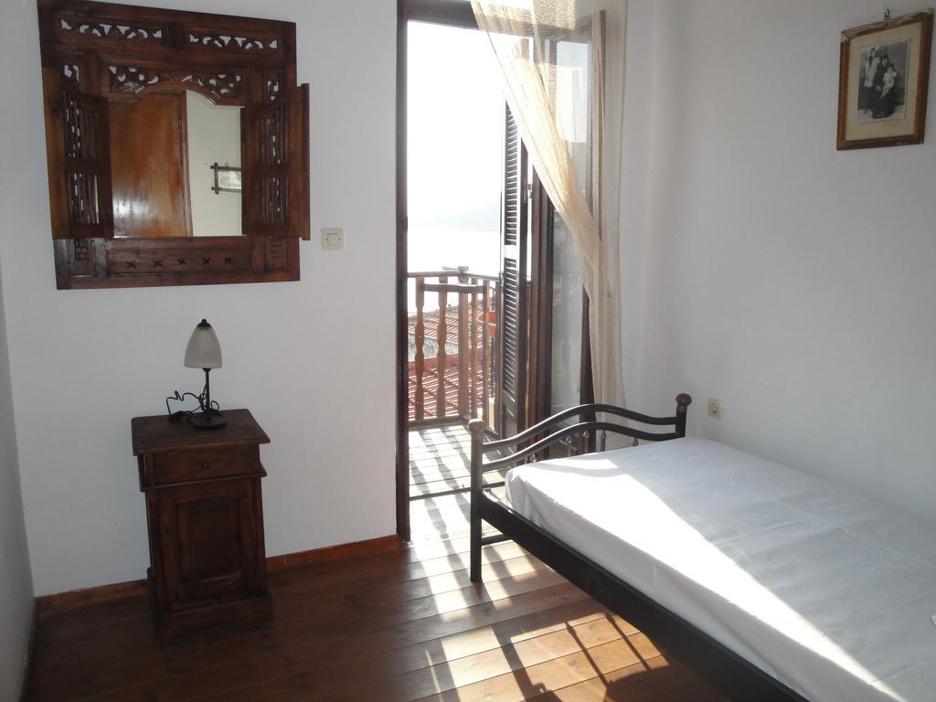Villa Chrysodimi Chalki Town Cameră foto